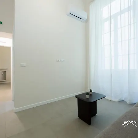 アパート Aquarium 1'| 3br| A/c|parking| Center By Tilo *
